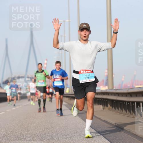 03.10.2026 - Köhlbrandbrückenlauf Jannik Wohlers http://msf.ph/oto/10710538 03.10.2026 09:44:48 Position 3 3845 meine-sportfotos.de