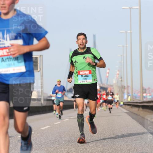 03.10.2026 - Köhlbrandbrückenlauf Jannik Wohlers http://msf.ph/oto/10710563 03.10.2026 09:44:54 Position 3 2048 meine-sportfotos.de