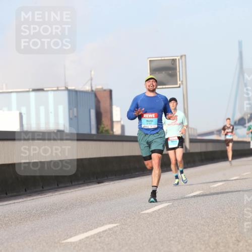 03.10.2026 - Köhlbrandbrückenlauf Jannik Wohlers http://msf.ph/oto/10710586 03.10.2026 09:44:58 Position 3 3787, 1 meine-sportfotos.de