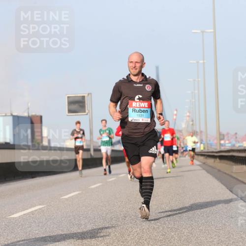 03.10.2026 - Köhlbrandbrückenlauf Jannik Wohlers http://msf.ph/oto/10710641 03.10.2026 09:45:06 Position 3 1531 meine-sportfotos.de