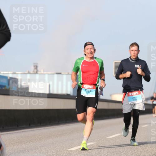 03.10.2026 - Köhlbrandbrückenlauf Jannik Wohlers http://msf.ph/oto/10710787 03.10.2026 09:45:16 Position 3 1479, 3798 meine-sportfotos.de