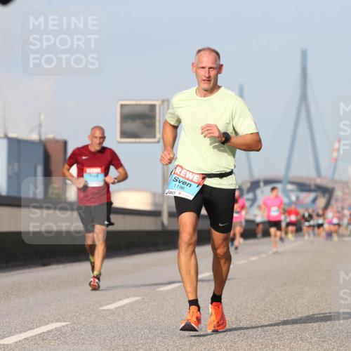 03.10.2026 - Köhlbrandbrückenlauf Jannik Wohlers http://msf.ph/oto/10710831 03.10.2026 09:45:19 Position 3 1196 meine-sportfotos.de