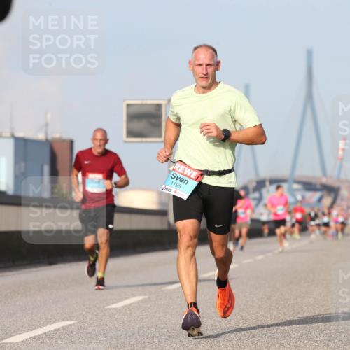 03.10.2026 - Köhlbrandbrückenlauf Jannik Wohlers http://msf.ph/oto/10710836 03.10.2026 09:45:19 Position 3 1196 meine-sportfotos.de