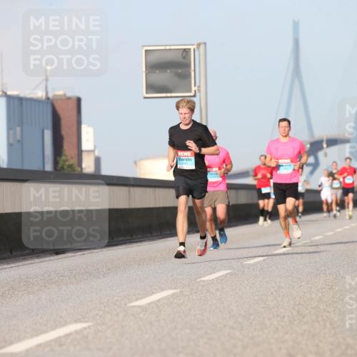03.10.2026 - Köhlbrandbrückenlauf Jannik Wohlers http://msf.ph/oto/10710851 03.10.2026 09:45:25 Position 3  meine-sportfotos.de