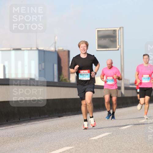 03.10.2026 - Köhlbrandbrückenlauf Jannik Wohlers http://msf.ph/oto/10710868 03.10.2026 09:45:27 Position 3 2044 meine-sportfotos.de