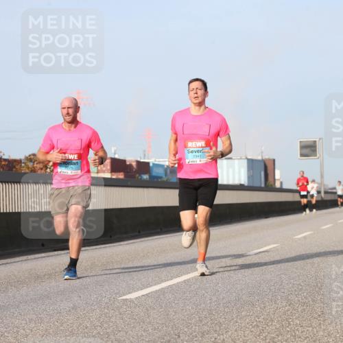 03.10.2026 - Köhlbrandbrückenlauf Jannik Wohlers http://msf.ph/oto/10710896 03.10.2026 09:45:33 Position 3 2275, 1941 meine-sportfotos.de