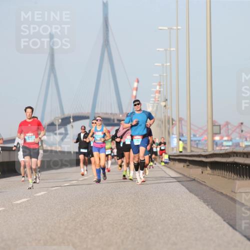 03.10.2026 - Köhlbrandbrückenlauf Jannik Wohlers http://msf.ph/oto/10710900 03.10.2026 09:45:36 Position 3  meine-sportfotos.de