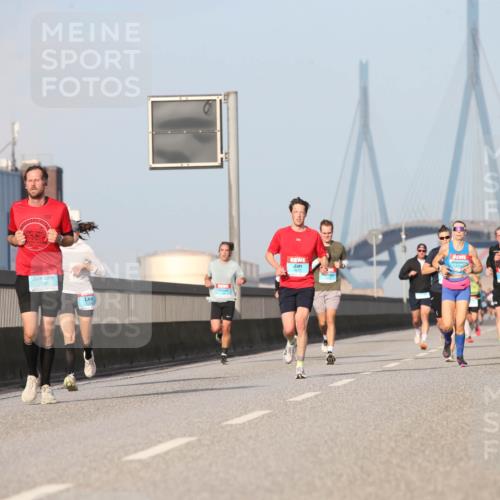 03.10.2026 - Köhlbrandbrückenlauf Jannik Wohlers http://msf.ph/oto/10710909 03.10.2026 09:45:37 Position 3 123, 45 meine-sportfotos.de