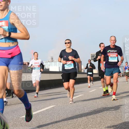 03.10.2026 - Köhlbrandbrückenlauf Jannik Wohlers http://msf.ph/oto/10710973 03.10.2026 09:45:49 Position 3 1952, 1427 meine-sportfotos.de