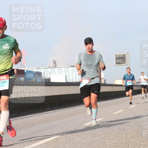03.10.2026 - Köhlbrandbrückenlauf Jannik Wohlers http://msf.ph/oto/10711055 03.10.2026 09:45:58 Position 3 1506 meine-sportfotos.de