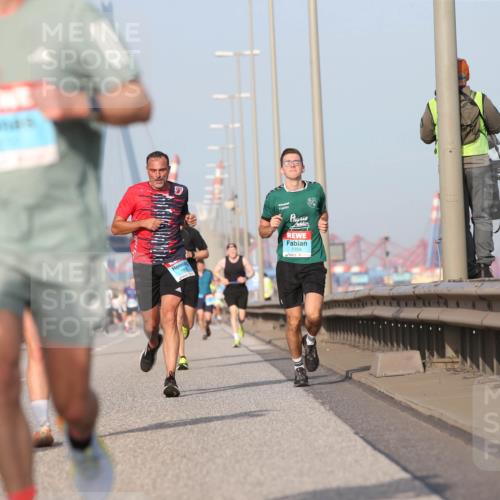 03.10.2026 - Köhlbrandbrückenlauf Jannik Wohlers http://msf.ph/oto/10711119 03.10.2026 09:46:06 Position 3 1359 meine-sportfotos.de