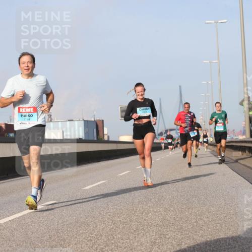 03.10.2026 - Köhlbrandbrückenlauf Jannik Wohlers http://msf.ph/oto/10711139 03.10.2026 09:46:08 Position 3 2164, 2319 meine-sportfotos.de