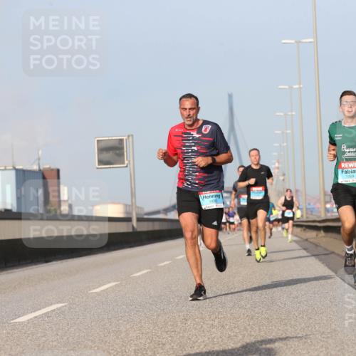 03.10.2026 - Köhlbrandbrückenlauf Jannik Wohlers http://msf.ph/oto/10711176 03.10.2026 09:46:10 Position 3  meine-sportfotos.de