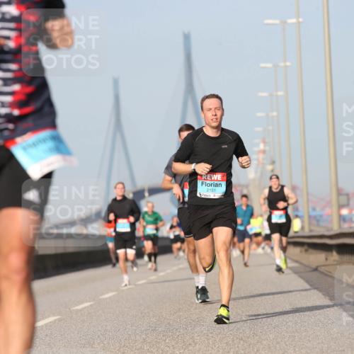03.10.2026 - Köhlbrandbrückenlauf Jannik Wohlers http://msf.ph/oto/10711198 03.10.2026 09:46:12 Position 3  meine-sportfotos.de