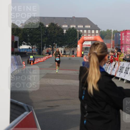 03.10.2026 - Köhlbrandbrückenlauf Mo-Foto http://msf.ph/oto/10741680 03.10.2026 09:41:48 Ziel 2, 60, 64 meine-sportfotos.de