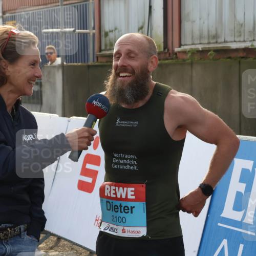 03.10.2026 - Köhlbrandbrückenlauf Mo-Foto http://msf.ph/oto/10741774 03.10.2026 09:42:42 Ziel 90, 3, 2100 meine-sportfotos.de