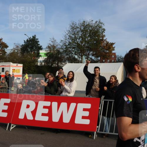 03.10.2026 - Köhlbrandbrückenlauf Mo-Foto http://msf.ph/oto/10741828 03.10.2026 09:43:20 Ziel 340, 1773 meine-sportfotos.de