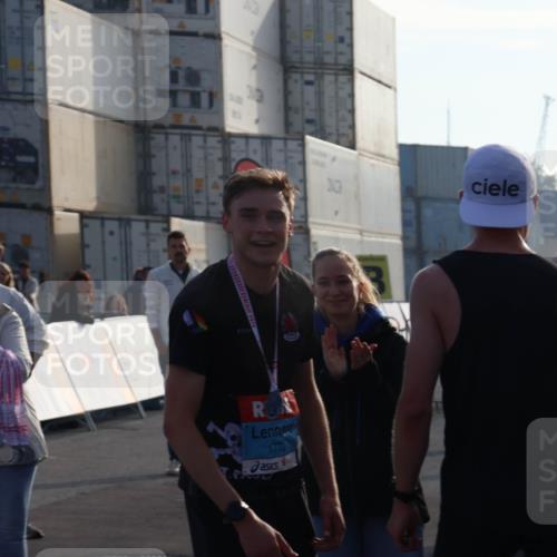 03.10.2026 - Köhlbrandbrückenlauf Mo-Foto http://msf.ph/oto/10741892 03.10.2026 09:44:18 Ziel 1778, 100 meine-sportfotos.de