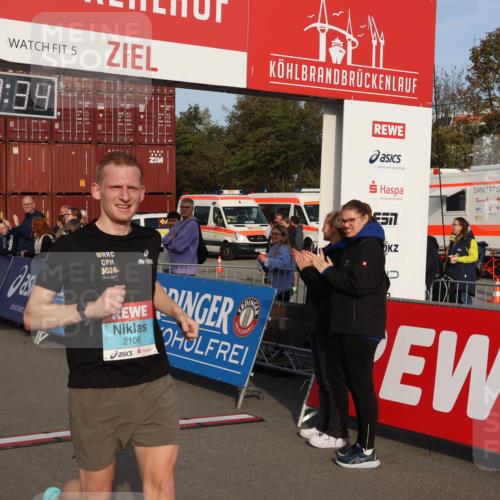 03.10.2026 - Köhlbrandbrückenlauf Mo-Foto http://msf.ph/oto/10741930 03.10.2026 09:44:26 Ziel 5, 0, 93, 39, 2026, 2106, 7, 80, 98, 1, 2106 meine-sportfotos.de