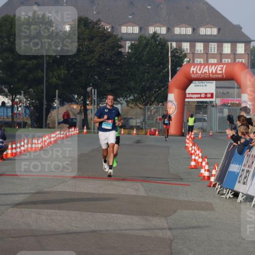 03.10.2026 - Köhlbrandbrückenlauf Mo-Foto http://msf.ph/oto/10741940 03.10.2026 09:44:50 Ziel 2, 60, 64 meine-sportfotos.de