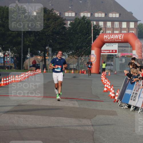 03.10.2026 - Köhlbrandbrückenlauf Mo-Foto http://msf.ph/oto/10741947 03.10.2026 09:44:50 Ziel 2, 60, 64 meine-sportfotos.de