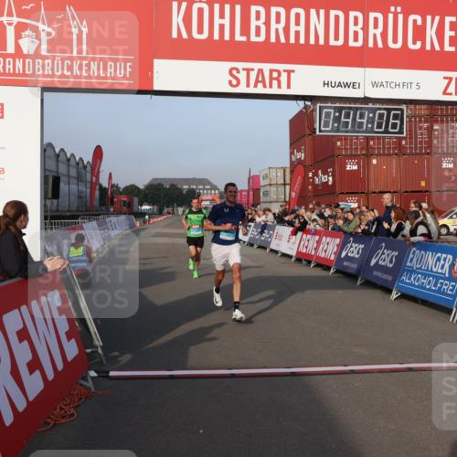 03.10.2026 - Köhlbrandbrückenlauf Mo-Foto http://msf.ph/oto/10741957 03.10.2026 09:44:58 Ziel 5, 0, 89, 06, 2043, 2131 meine-sportfotos.de