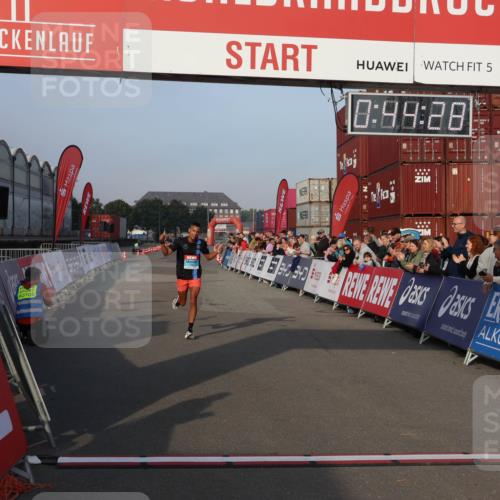 03.10.2026 - Köhlbrandbrückenlauf Mo-Foto http://msf.ph/oto/10742029 03.10.2026 09:45:21 Ziel 5, 0, 98, 28, 1263 meine-sportfotos.de