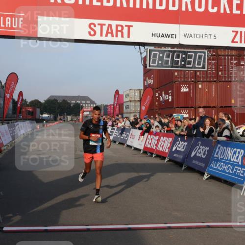 03.10.2026 - Köhlbrandbrückenlauf Mo-Foto http://msf.ph/oto/10742041 03.10.2026 09:45:22 Ziel 5, 0, 99, 30, 340, 340, 1263 meine-sportfotos.de