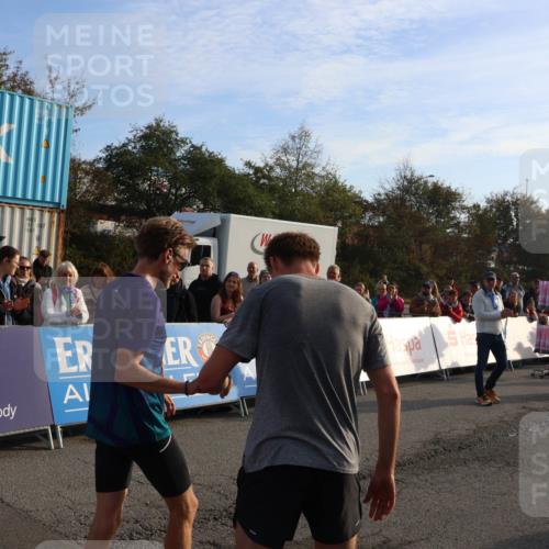 03.10.2026 - Köhlbrandbrückenlauf Mo-Foto http://msf.ph/oto/10742139 03.10.2026 09:45:52 Ziel 5, 2111 meine-sportfotos.de