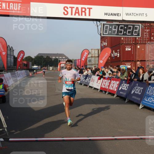 03.10.2026 - Köhlbrandbrückenlauf Mo-Foto http://msf.ph/oto/10742174 03.10.2026 09:46:14 Ziel 5, 6926, 0, 99, 22, 1063, 1063 meine-sportfotos.de