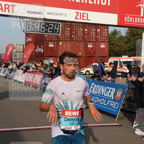 03.10.2026 - Köhlbrandbrückenlauf Mo-Foto http://msf.ph/oto/10742187 03.10.2026 09:46:16 Ziel 5, 0, 96, 28, 3, 1063, 1063 meine-sportfotos.de