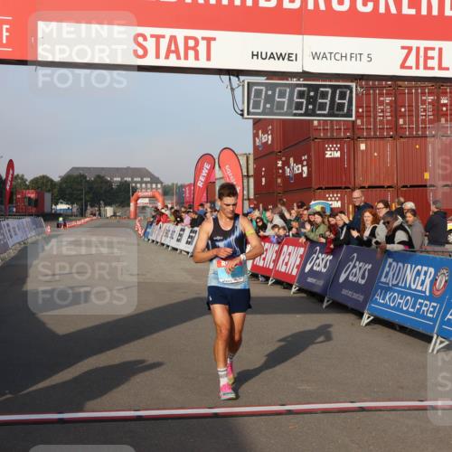 03.10.2026 - Köhlbrandbrückenlauf Mo-Foto http://msf.ph/oto/10742220 03.10.2026 09:46:27 Ziel 5, 0, 86, 88, 3735 meine-sportfotos.de