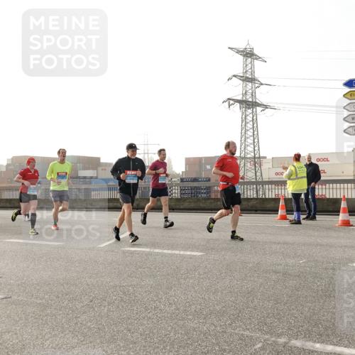 03.10.2026 - Köhlbrandbrückenlauf Michael Burmester http://msf.ph/oto/10764067 03.10.2026 09:16:01 Position 3  meine-sportfotos.de