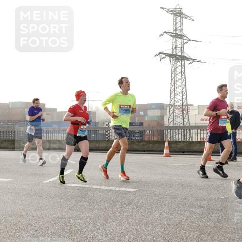 03.10.2026 - Köhlbrandbrückenlauf Michael Burmester http://msf.ph/oto/10764072 03.10.2026 09:16:02 Position 3 00 meine-sportfotos.de