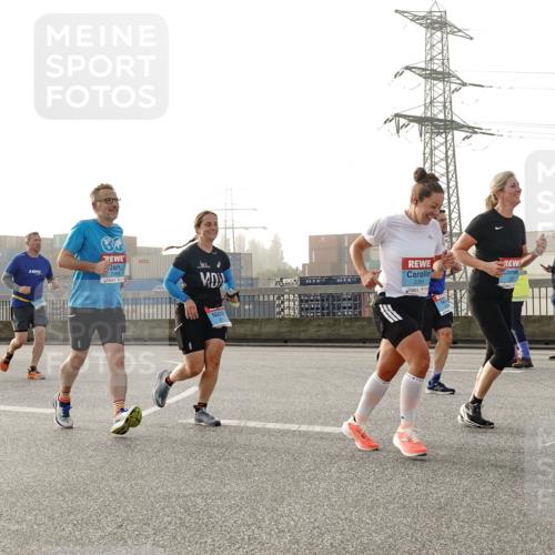 03.10.2026 - Köhlbrandbrückenlauf Michael Burmester http://msf.ph/oto/10764086 03.10.2026 09:16:07 Position 3 18, 1, 2281 meine-sportfotos.de
