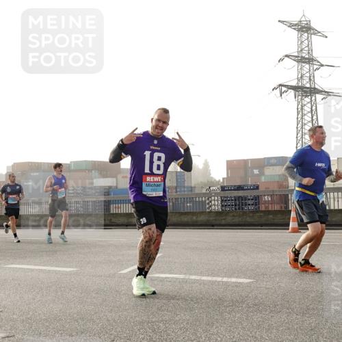03.10.2026 - Köhlbrandbrückenlauf Michael Burmester http://msf.ph/oto/10764095 03.10.2026 09:16:09 Position 3 39, 18 meine-sportfotos.de