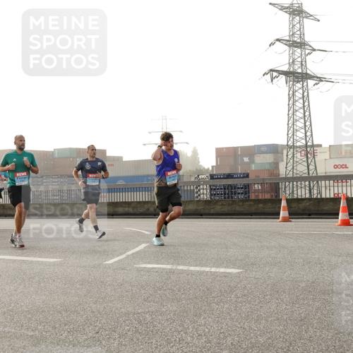 03.10.2026 - Köhlbrandbrückenlauf Michael Burmester http://msf.ph/oto/10764102 03.10.2026 09:16:10 Position 3 1 meine-sportfotos.de
