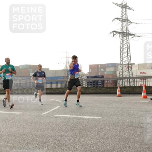 03.10.2026 - Köhlbrandbrückenlauf Michael Burmester http://msf.ph/oto/10764103 03.10.2026 09:16:11 Position 3 1 meine-sportfotos.de