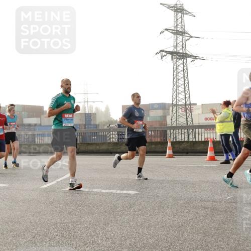 03.10.2026 - Köhlbrandbrückenlauf Michael Burmester http://msf.ph/oto/10764108 03.10.2026 09:16:12 Position 3 3 meine-sportfotos.de
