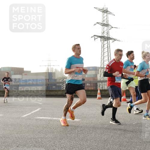 03.10.2026 - Köhlbrandbrückenlauf Michael Burmester http://msf.ph/oto/10764115 03.10.2026 09:16:14 Position 3 3 meine-sportfotos.de