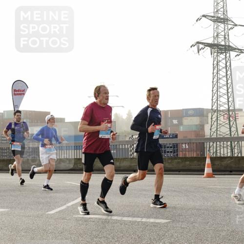 03.10.2026 - Köhlbrandbrückenlauf Michael Burmester http://msf.ph/oto/10764122 03.10.2026 09:16:16 Position 3 425, 19 meine-sportfotos.de