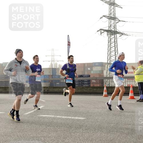 03.10.2026 - Köhlbrandbrückenlauf Michael Burmester http://msf.ph/oto/10764126 03.10.2026 09:16:18 Position 3 2520 meine-sportfotos.de