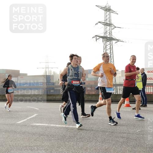 03.10.2026 - Köhlbrandbrückenlauf Michael Burmester http://msf.ph/oto/10764136 03.10.2026 09:16:21 Position 3 14 meine-sportfotos.de