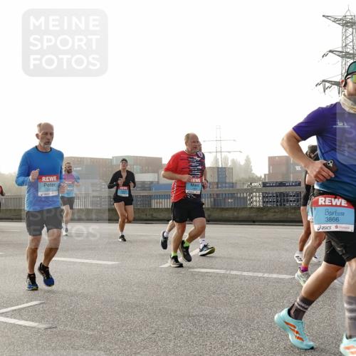 03.10.2026 - Köhlbrandbrückenlauf Michael Burmester http://msf.ph/oto/10764141 03.10.2026 09:16:23 Position 3 2417, 3866 meine-sportfotos.de