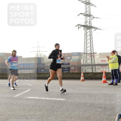 03.10.2026 - Köhlbrandbrückenlauf Michael Burmester http://msf.ph/oto/10764147 03.10.2026 09:16:24 Position 3 3 meine-sportfotos.de