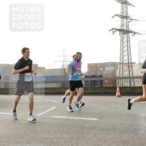 03.10.2026 - Köhlbrandbrückenlauf Michael Burmester http://msf.ph/oto/10764150 03.10.2026 09:16:25 Position 3 000 meine-sportfotos.de