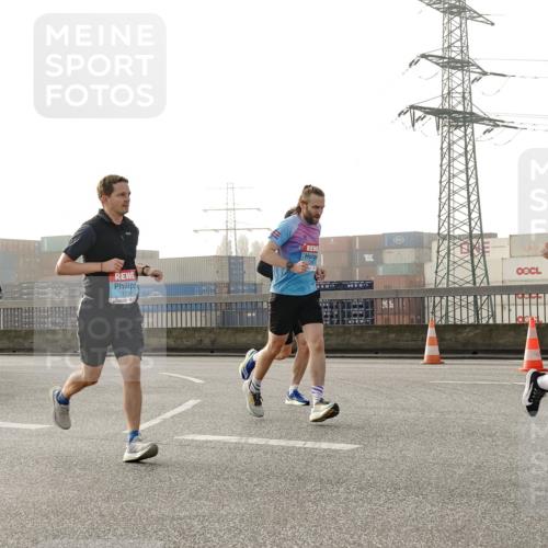 03.10.2026 - Köhlbrandbrückenlauf Michael Burmester http://msf.ph/oto/10764151 03.10.2026 09:16:25 Position 3 1339, 3806 meine-sportfotos.de
