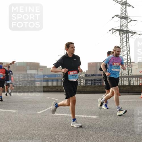 03.10.2026 - Köhlbrandbrückenlauf Michael Burmester http://msf.ph/oto/10764152 03.10.2026 09:16:26 Position 3 1339 meine-sportfotos.de