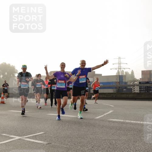 03.10.2026 - Köhlbrandbrückenlauf Michael Burmester http://msf.ph/oto/10764153 03.10.2026 09:16:27 Position 3  meine-sportfotos.de