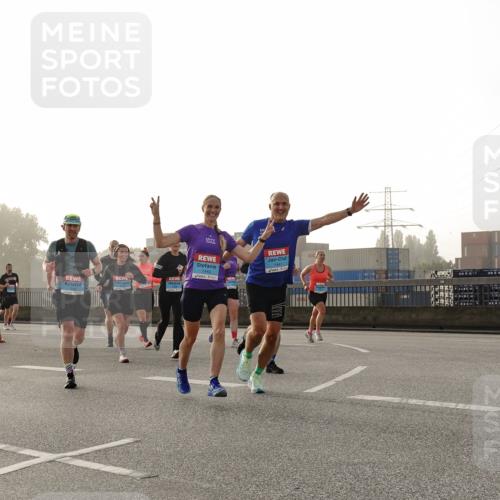 03.10.2026 - Köhlbrandbrückenlauf Michael Burmester http://msf.ph/oto/10764154 03.10.2026 09:16:27 Position 3 1440, 1441 meine-sportfotos.de